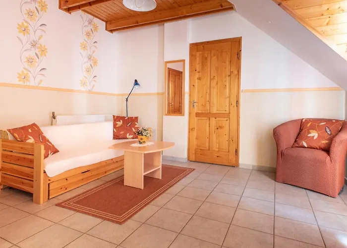 Andrea Wellness Garden בית הארחה